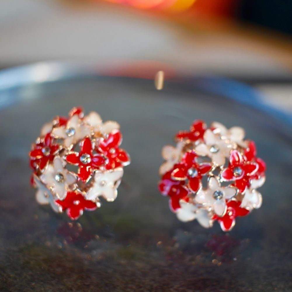 New 925 Four Leaf Flower Diamond Studs earrings - Picture 3 of 8